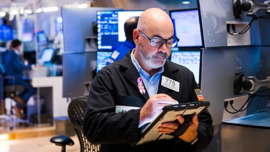 配资在线开户 盘前：纳指期货跌0.02% 政府停摆进入第二周